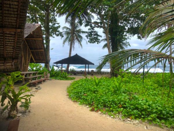 Hôtel Southern Mentawai Outpost à Sibigau Island Extérieur photo